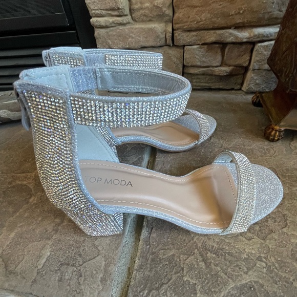 NWB Top Moda prom or homecoming, formal heels, size 9 - Picture 4 of 4